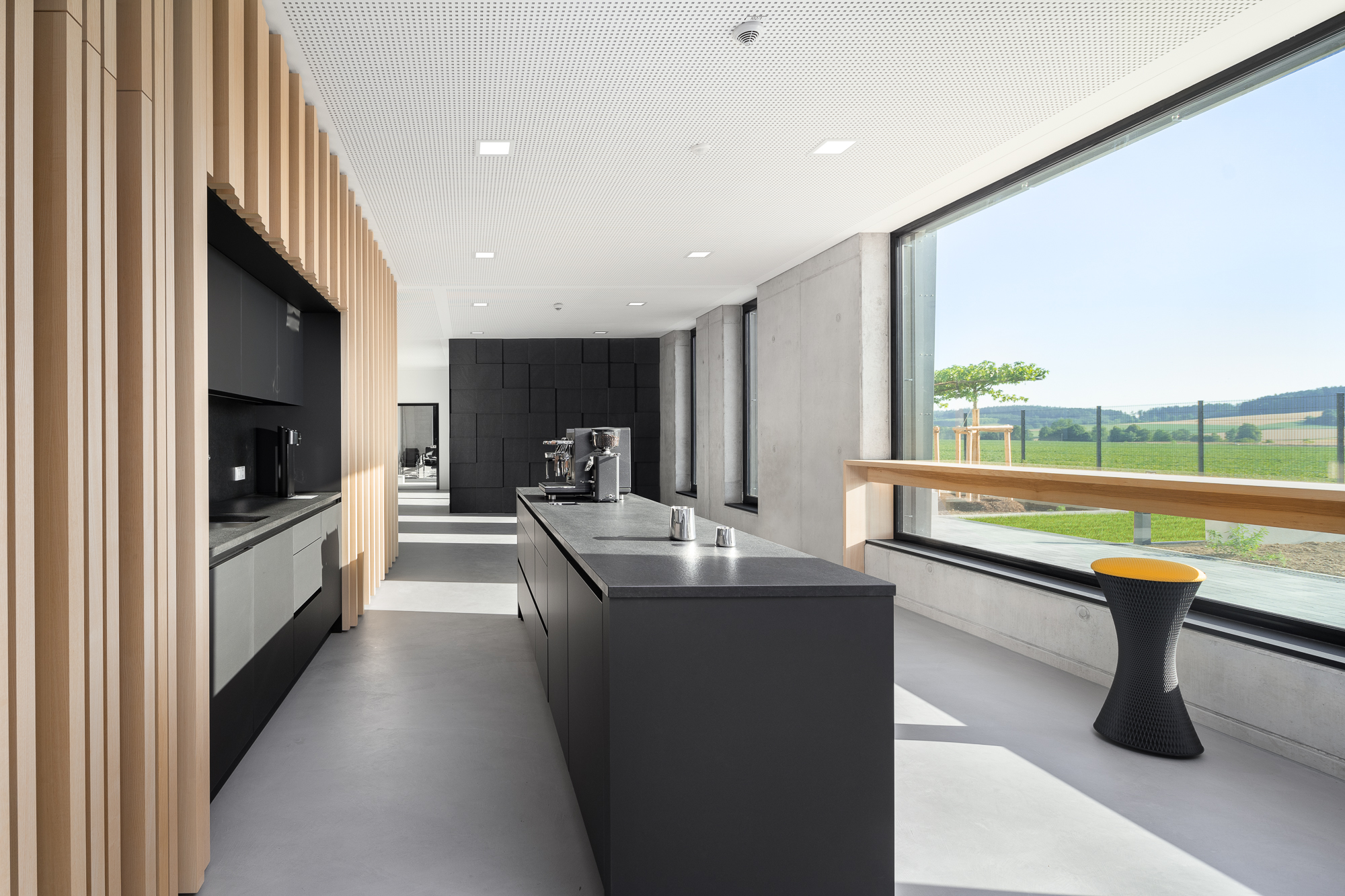 Unternehmensfotografie: Lobby mit Lounge in einem Firmensitz